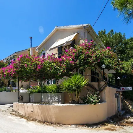 Casa Buganvilla